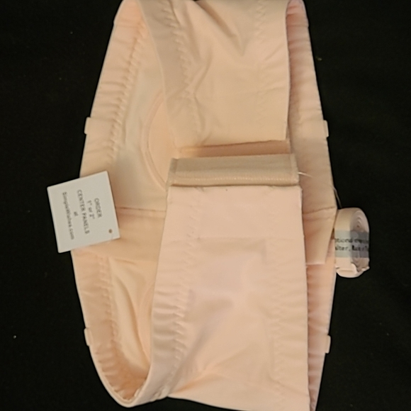 New Lansinoh pumping bra xs-l - Picture 3 of 8